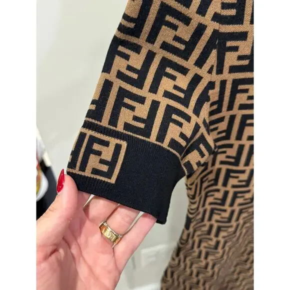 *AUTHENTIC* FENDI - Long Logo Dress, Size 36 - Picture 8 of 9